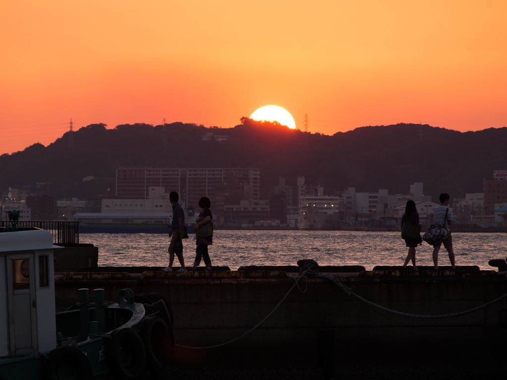A Pousada Tunnel Kitakyushu Exterior foto